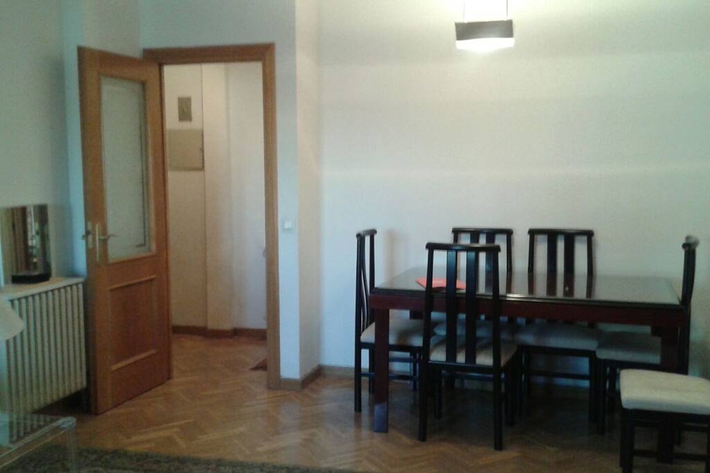 comedor(dentro del salon)