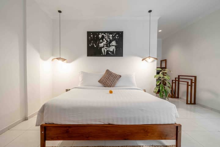 4br Villa, 10mins Walk To The Beach,prime Location - Bali