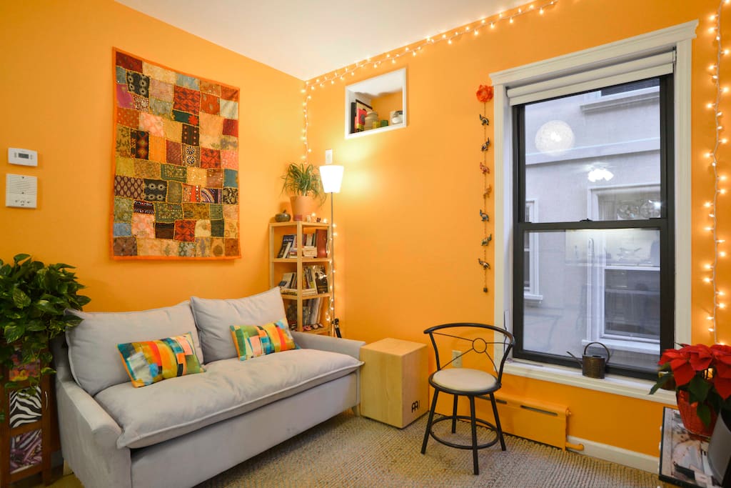 very cozy livingroom