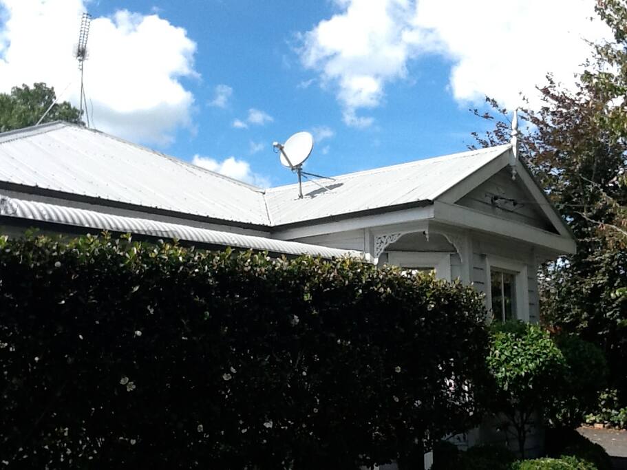 secluded privacy, front of house