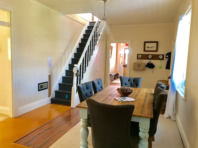 Historic Homestead for large families- on farm