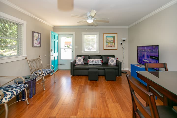 Clean+quiet+downtown+pets+fenced - Durham, NC