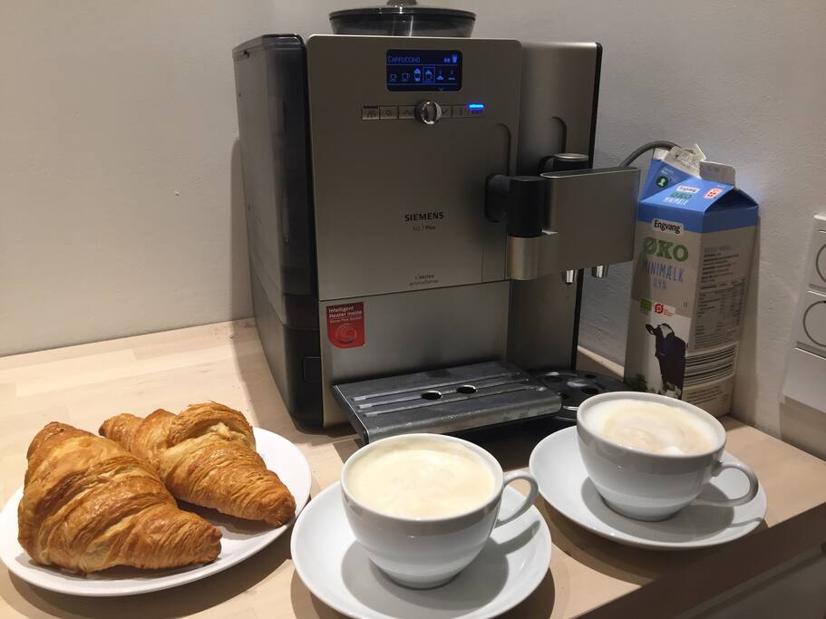 Espresso machine (free of use)