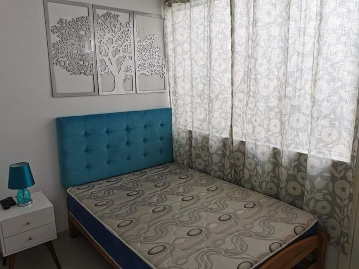 Спална соба 4, со по 2 кревета за 2 лица, 1 телевизор.