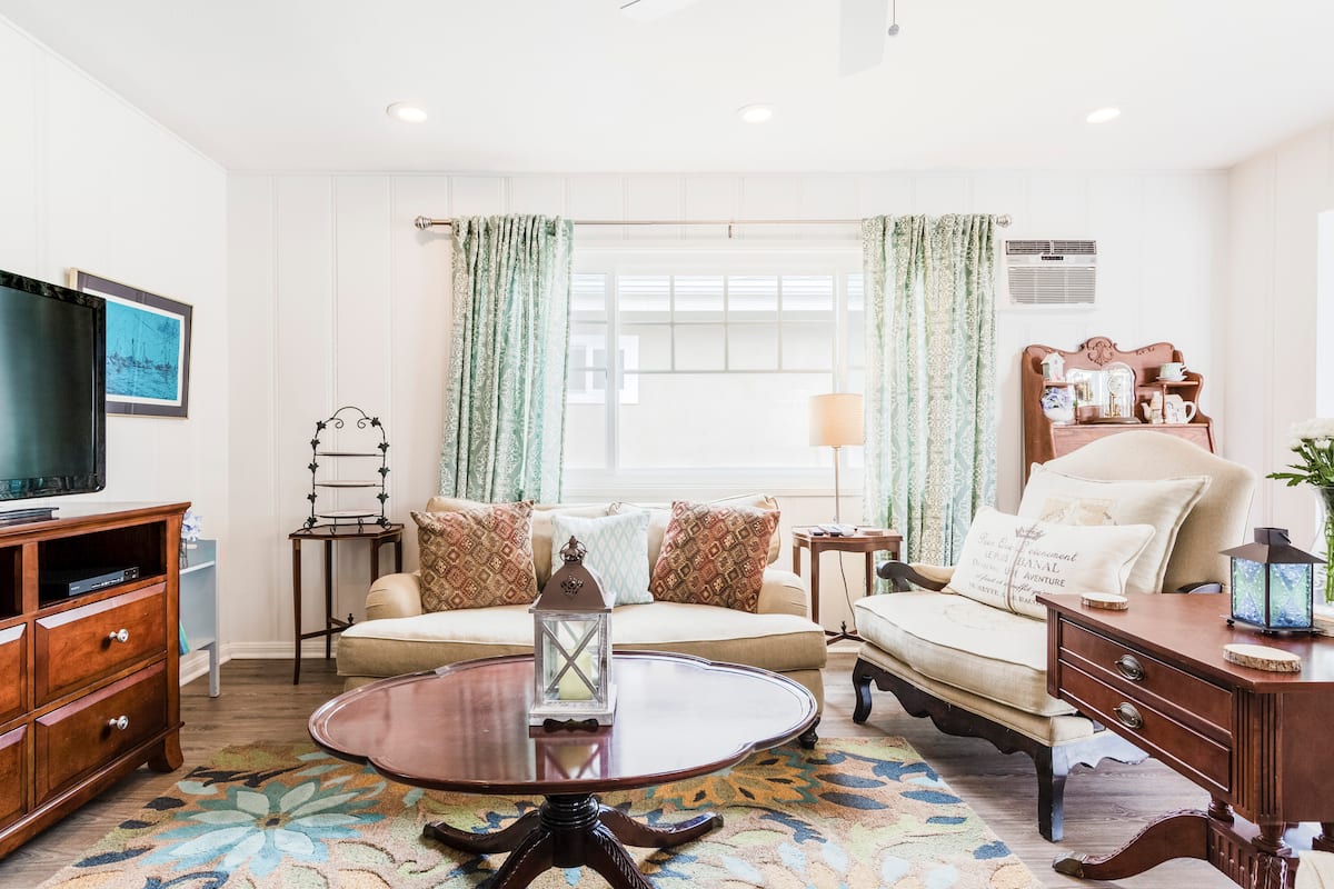 Huntington Beach House Rentals Villa and Cottage Rentals Airbnb