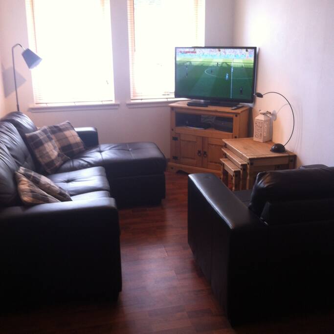 Lounge area with BT TV and wifi.