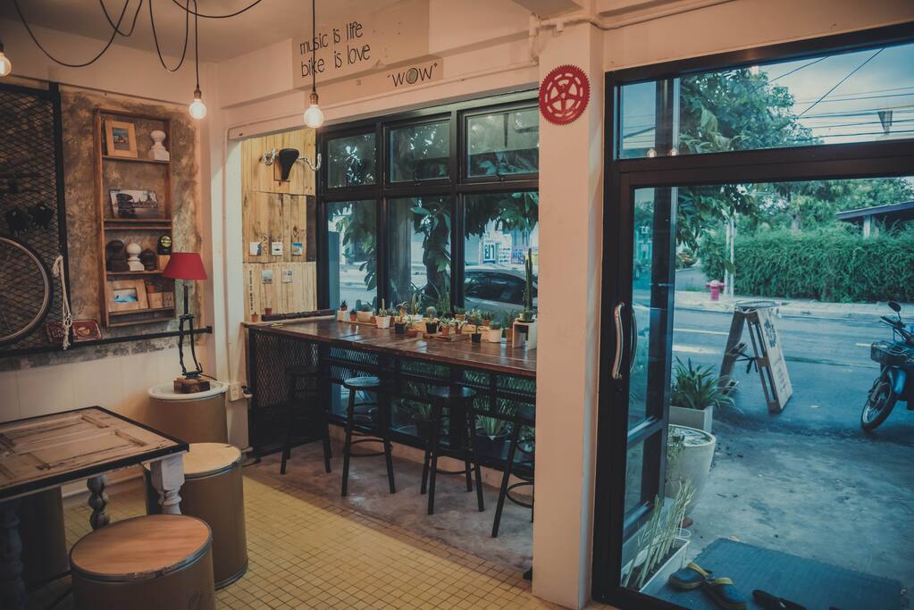 Spinning Bear Hostel - The bicycle hostel for cyclists in Bangkok, Thailand