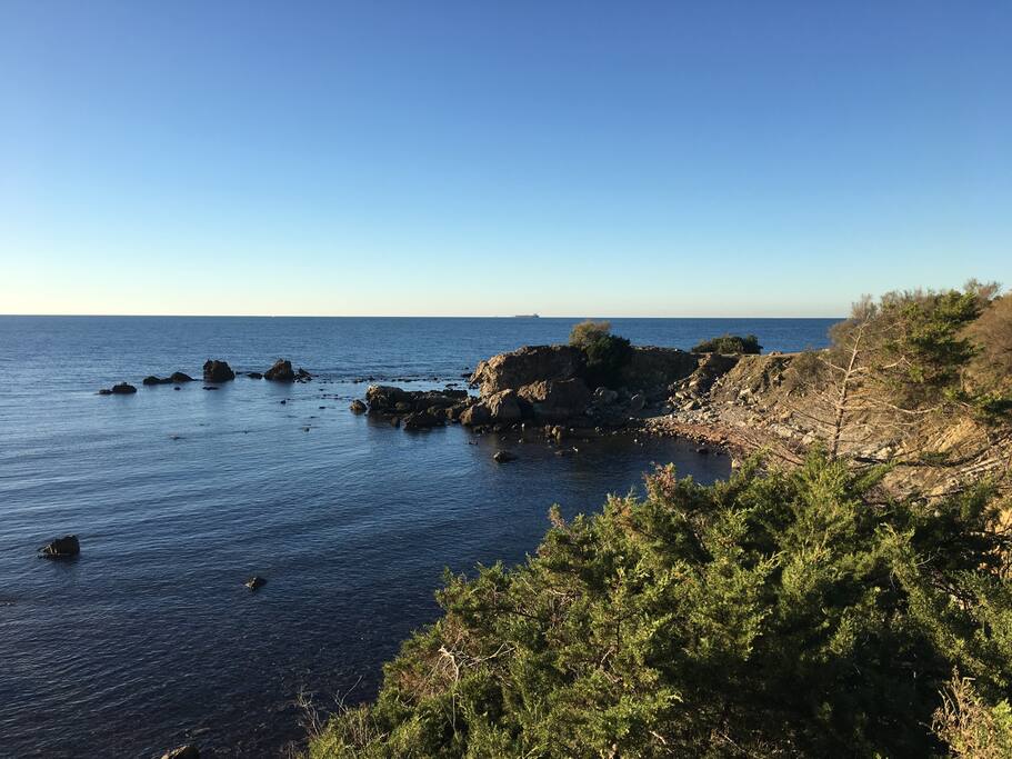 Spiaggette lungomare Antignano