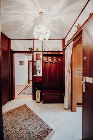 Nice 3 bedr. appart. near center gallery image 2