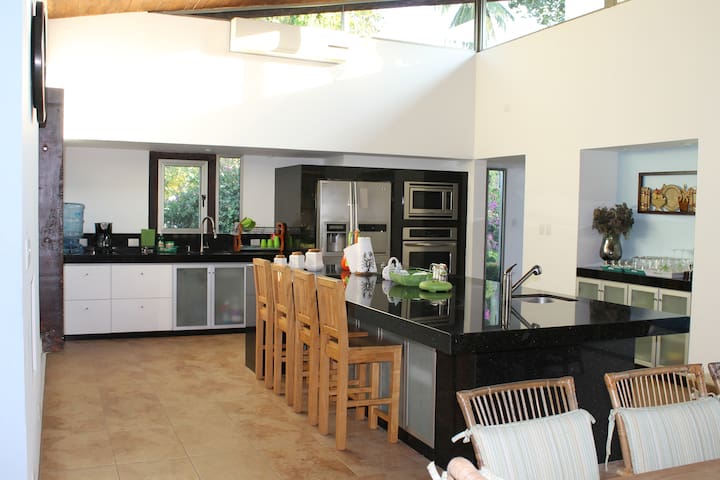 Get Moderna la casa de playa For Free