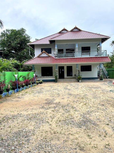 Abode Homestay Near Omanapuzha Beach Alleppey