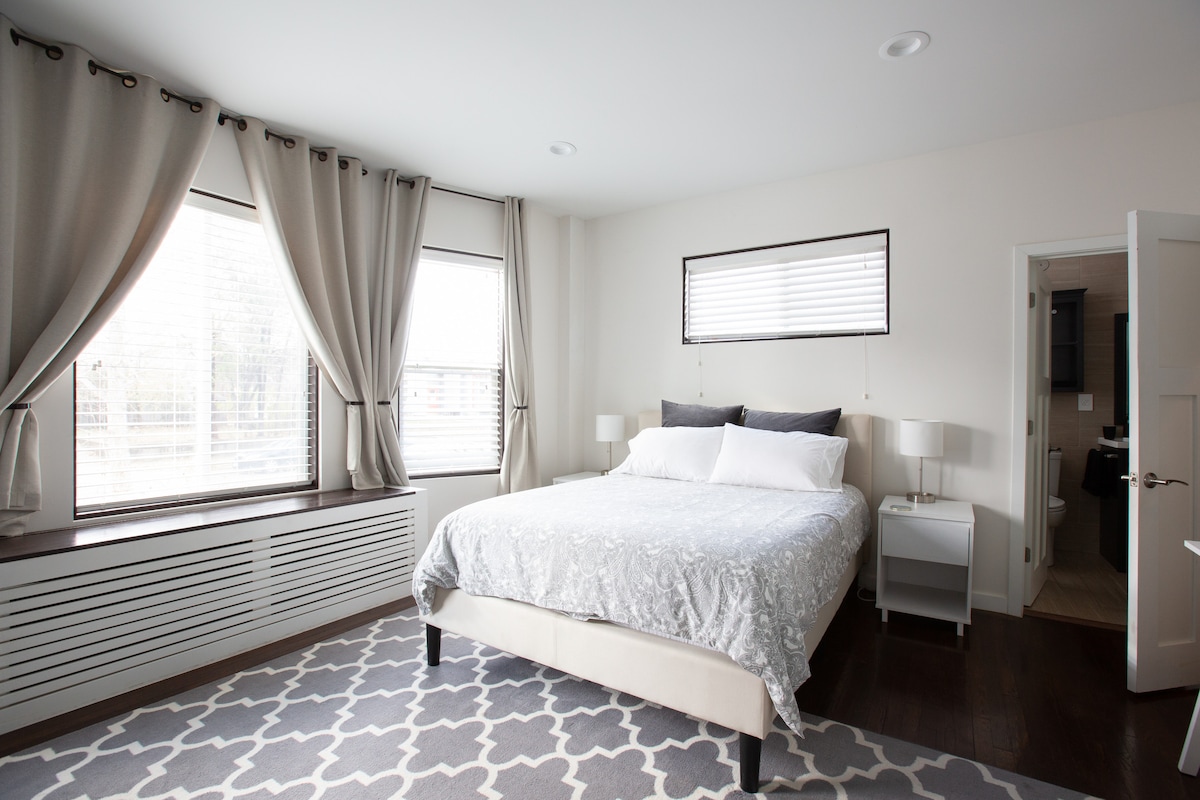 Beautiful Comfy Modern Apartment