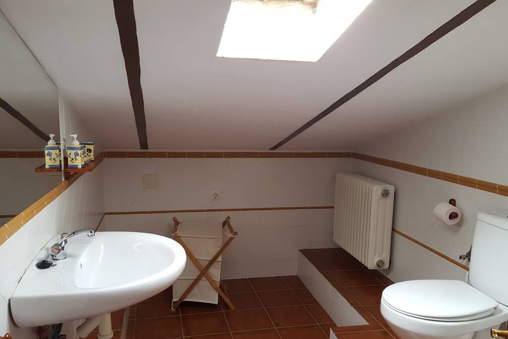 Baño con bañera
