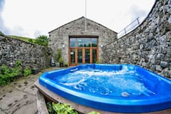 Cottage+%26+Pool+House+Yorkshire+Dales+Littondale