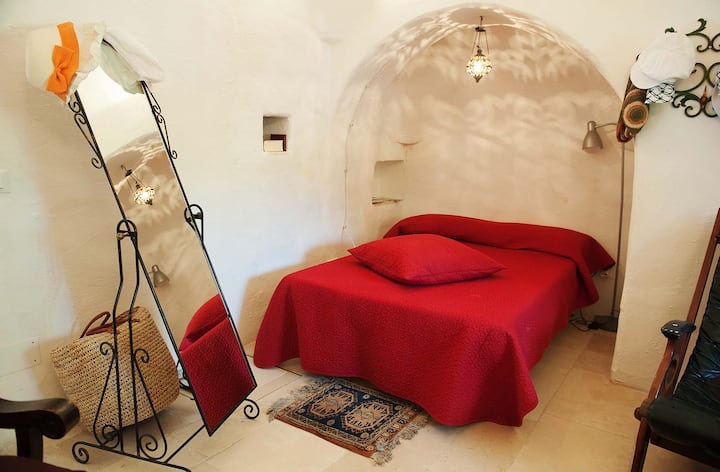 غرفة النوم 3 بسرير بعرض 120 سم. أكبر غرفة نوم في ترولو ليكيا.