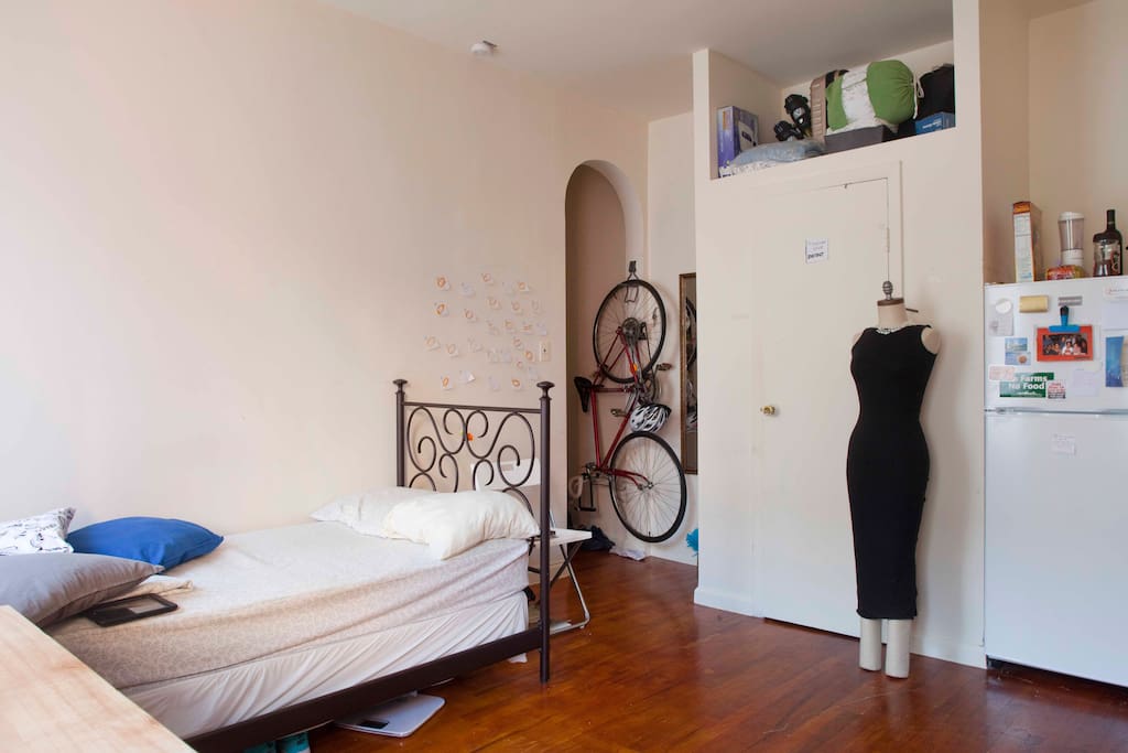 An air bed will be provided upon arrival.