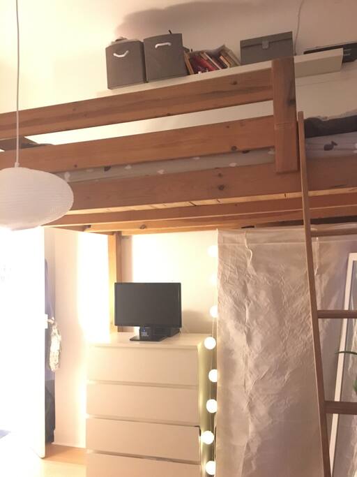 Two person bed upstairs. Comfortable bed!
