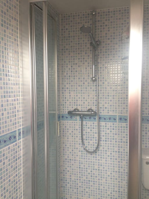 En suite shower & WC