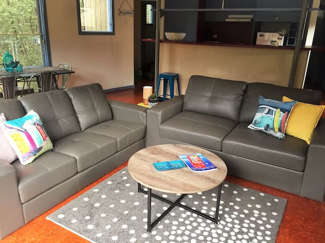 FUNKY 3 BEDROOM BEACH HOUSE