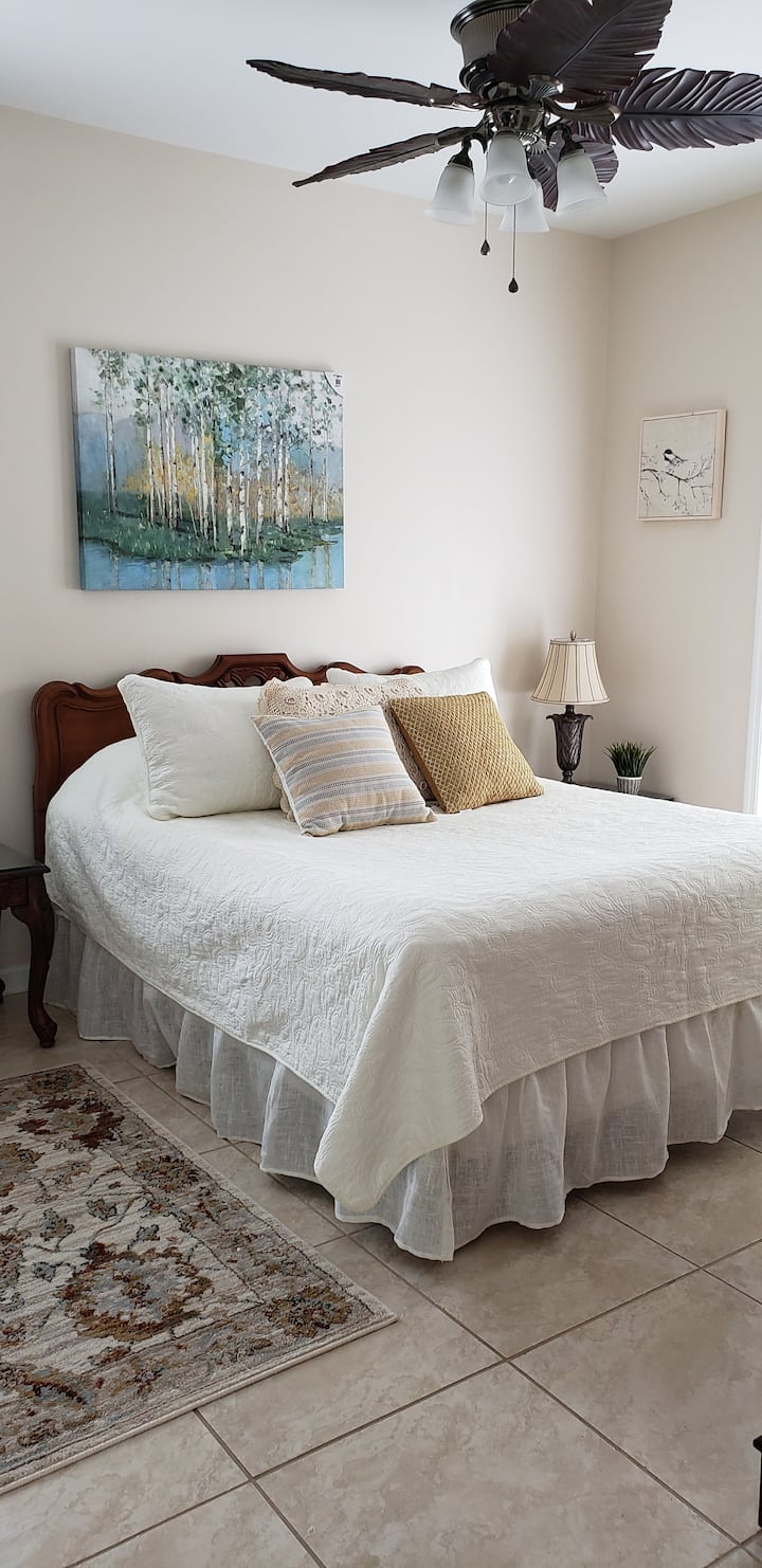 מיטת קווין סייז נוחה.