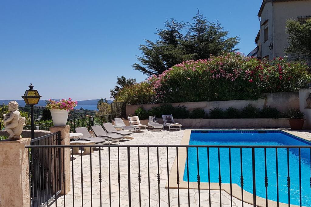 piscine barrièrée