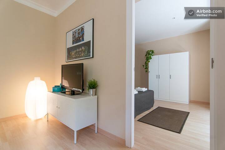 BBarcelona Sagrada Familia 24 gallery image 2