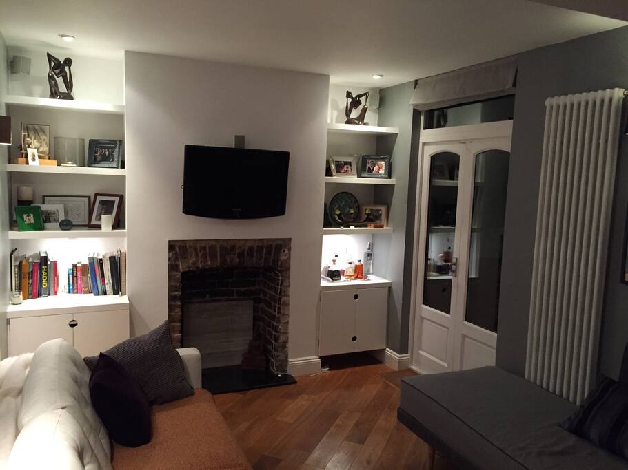 Living room leading to the garden