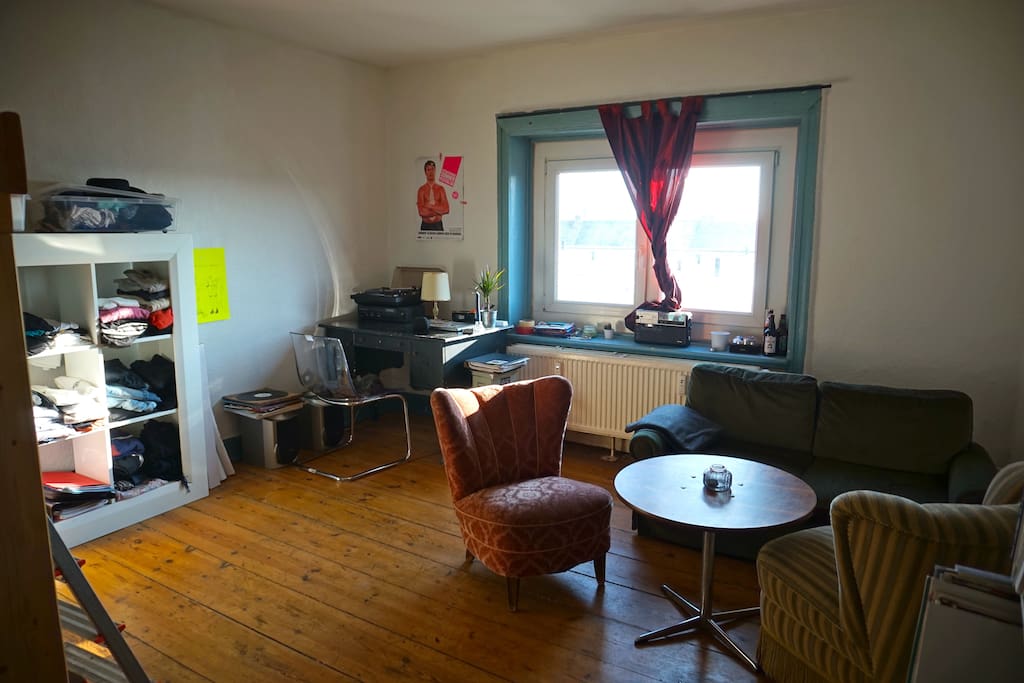 Das Zimmer (private Sachen kommen raus)