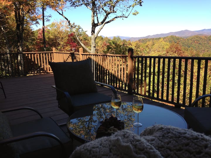 Relaxing Mountain Retreat with Amazing Views! Houses for Rent in