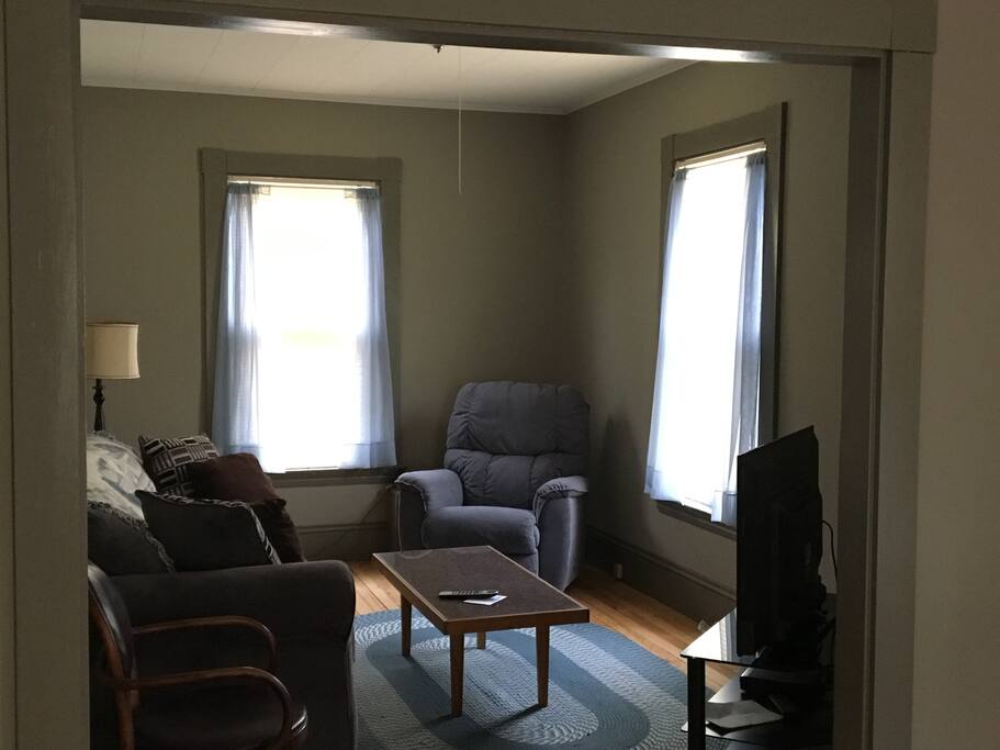 Cozy living room with cable tv and wifi
