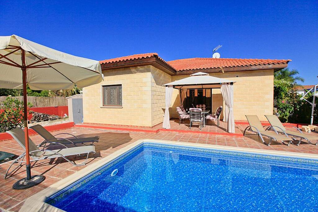 Beautiful Villa with Private Pool and Terrace