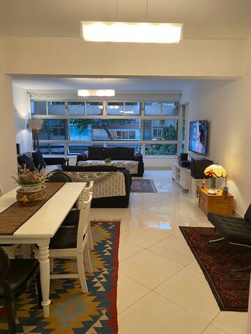 Leblon 4 Quartos Quadra Praia com piscina aquec. gallery image 5