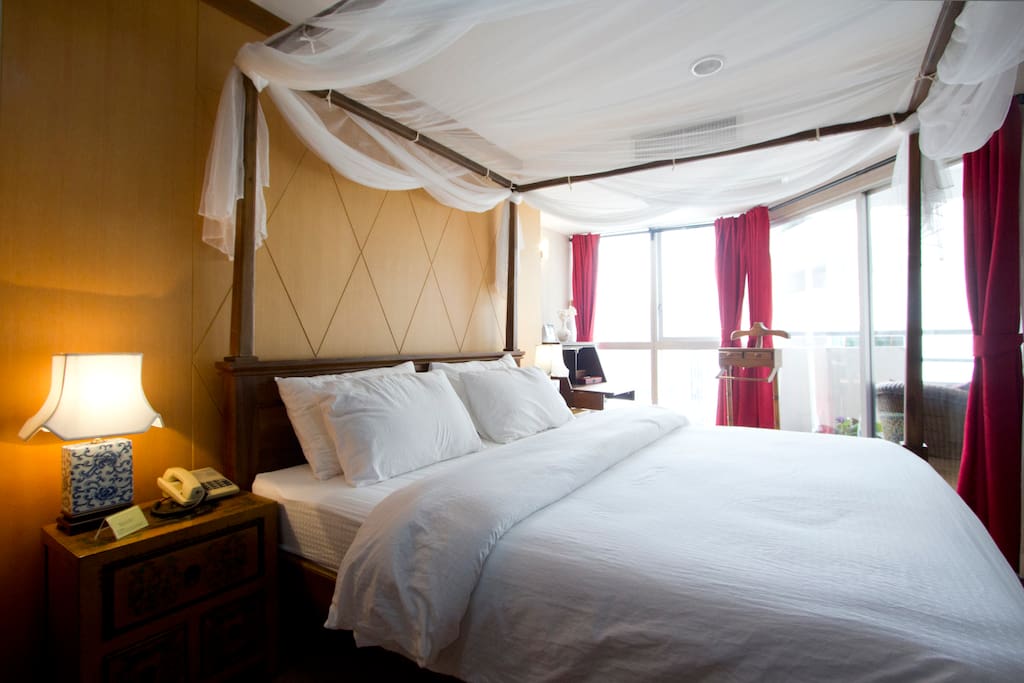 Bedroom with view of residential area Phrom Phong