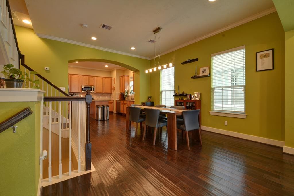 2nd floor - dining room