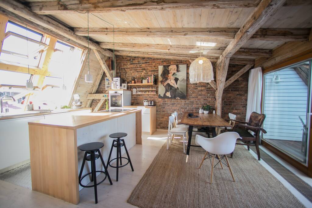 Apartament Pod Chmurami Katowice - kuchnia i jadalnia