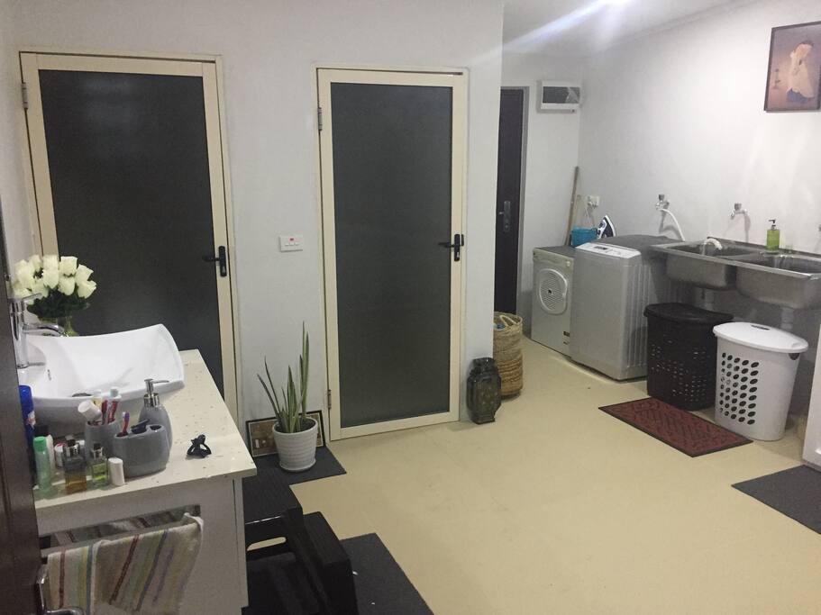 Laundry/Shower/Bathroom