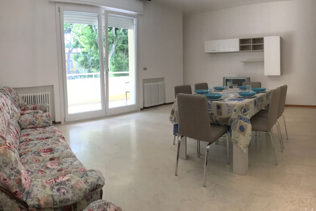 Appartamento in centro a Cervia a 600m dal mare.