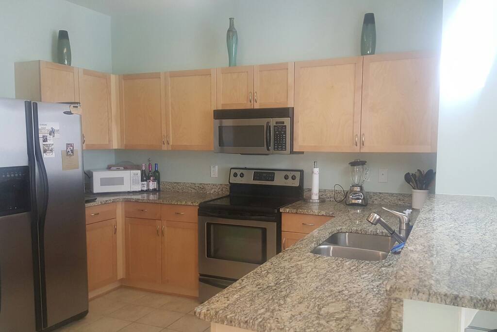 Full access to kitchen amenities