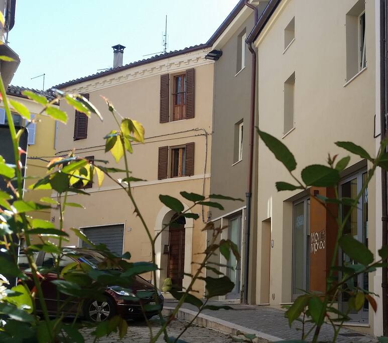 la facciata