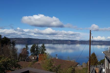 Aloha Tiny House, Dash Point Tacoma