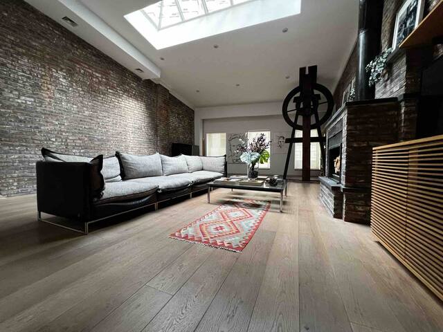 Superb Duplex Penthouse in FIDI gallery image 5