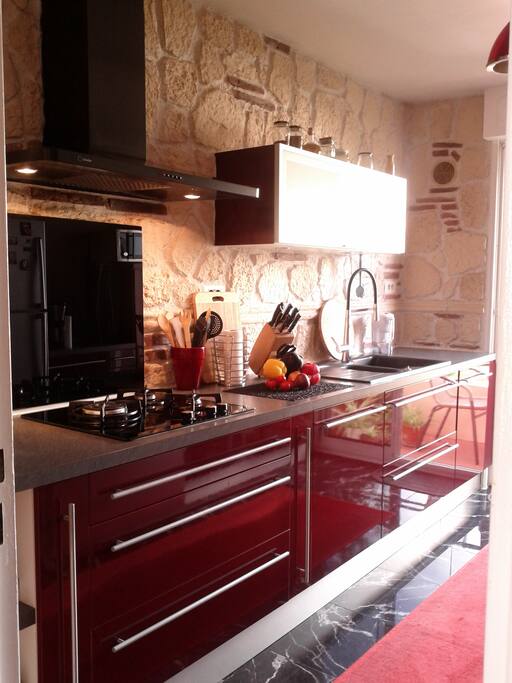 Fully equipped kitchen