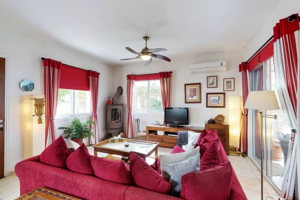 spacious lounge