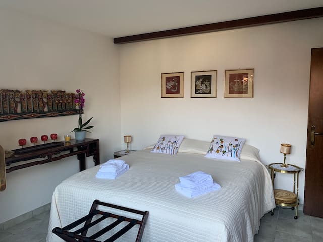 Camera "Asia" Lugano Lake View