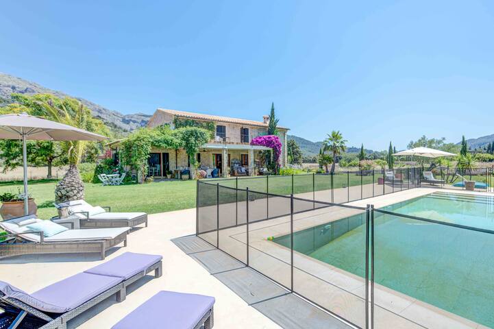 Stunning luxury villa in Pollensa