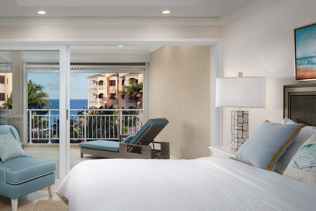Master Bed w/Ocean View
