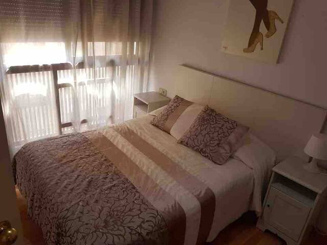 Piso para cuatro en el centro