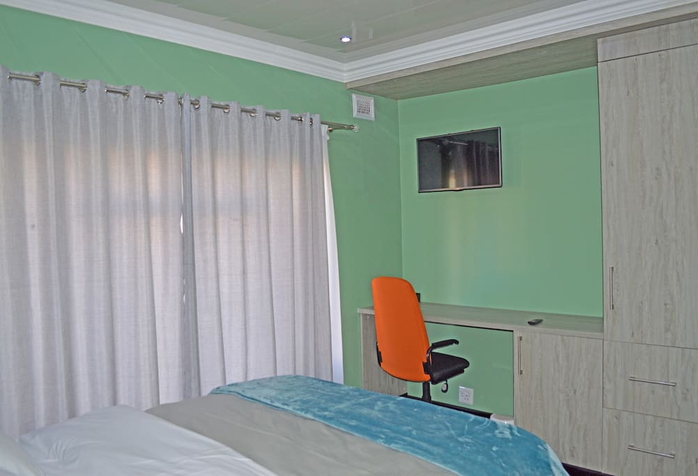 Room 2 - Queen Size bed with Shower