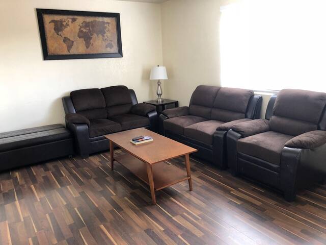 2 Bedroom Townhome with Central Air