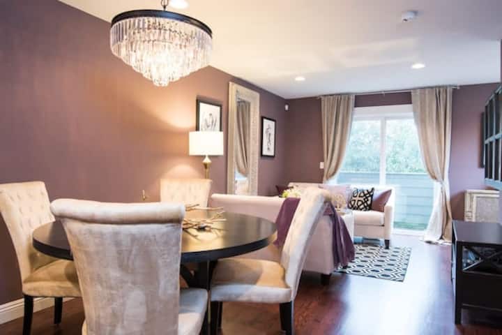 Glam Room In Diverse Neighborhood - Seattle, WA